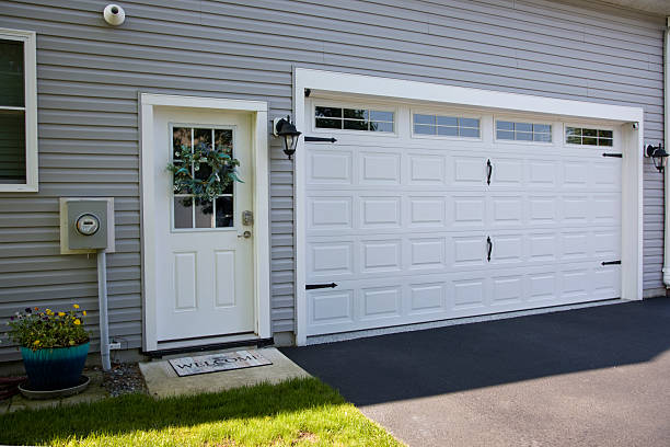 24/7 Emergency Garage Door Panel Replacement experts in Panora, IA